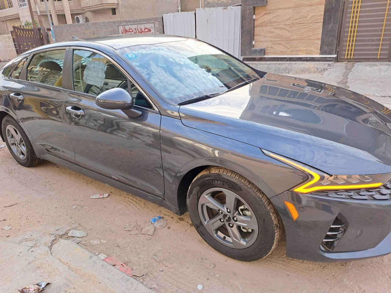 السلام عليكم 
K5 lxs 
رصاصي غامق شذرة 
موديل ٢٠٢٣ 
رقم بغداد بأسمي 
وارد امريكي ضربة خلفية تبديل جنطة تفصيخ ومصبوغ ودعامية مصبوغة تعديل بارد بالحوض وصبغ بالبدنة وبيها  بارد وتكحيل كارت.  السيارة مبولشة وجاهزة 
ماشية ٢٢ الف ميل 
مواصفاتها معروفة 
تشغيل بصمة وبصمة ابواب وصندوق 
تشغيل عن بعد 
رادار امامي وخلفي وجانبي ( نقطة عمياء )
شاشة كار بلي واندرويد اوتو 
جنطة ذكية تفتح عند الاقتراب 
والبقية معروفات 
تصليح درجة أولى ولون مطابق 
السعر 178 وبيها مجال قليل 
واتساب ***********
عنواني شهداء السيدية 
تحياتي للجميع
