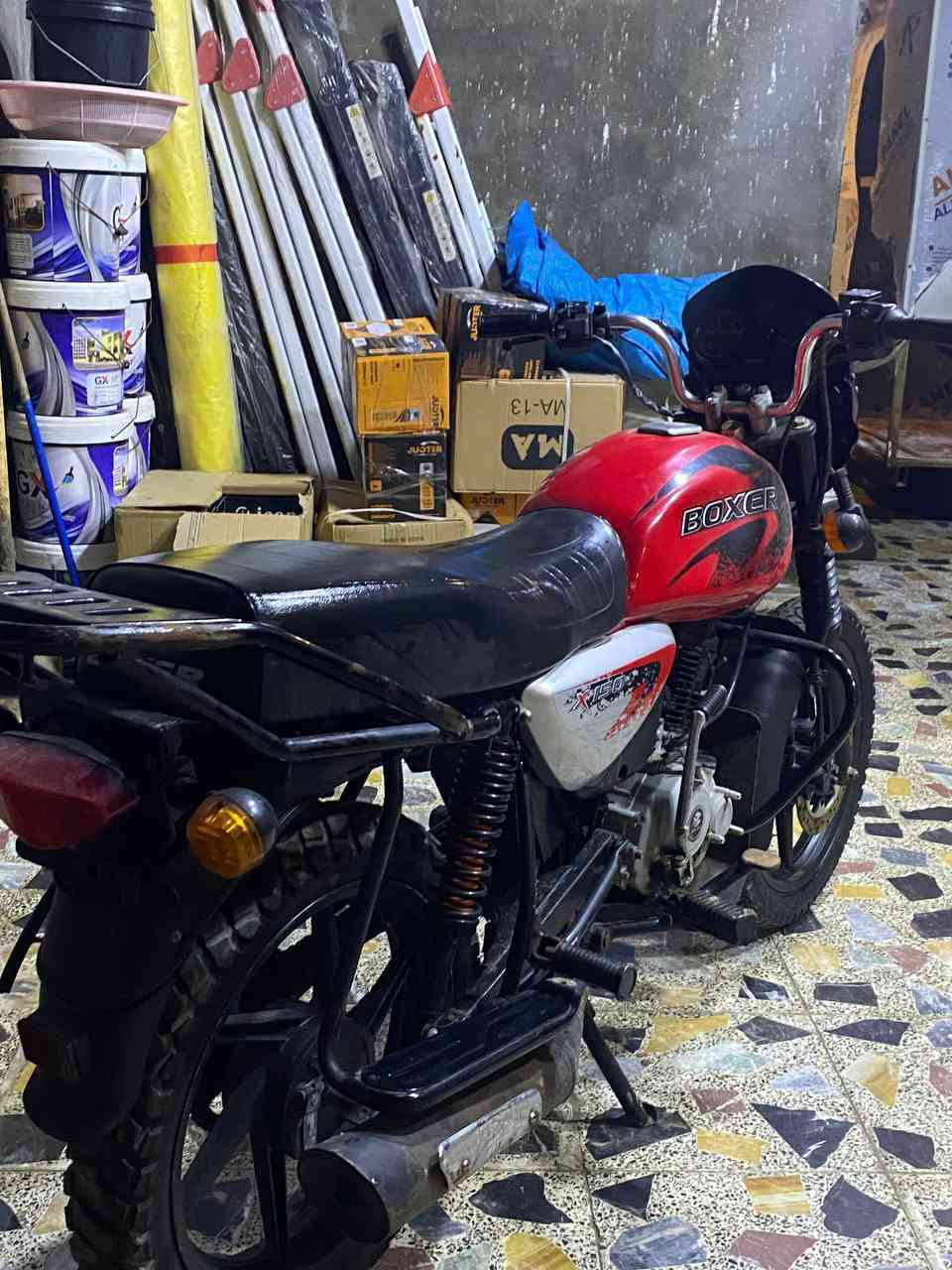 يا الله 
سلام عليكم بوكسر رقم تحويل ثاني يوم 
مديل 23 جبلي العاليه دراجه تخبل 
بيها بدايه خيط تبخير كلش كلش خفيف
السعر 1700 مليون وسبع ميه وبيها مجال بسيط
عنواني البصره المعقل وخادمكم ما متواجد ع الفيس ولا ع الخاص 
هذا رقمي عندي واتساب ***********
