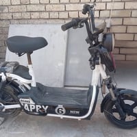 توفر دراجه شحن للبيع مستعمله كلش نظيفه بطاريات جديده تمشي سرعه ٩٥ حقيق...