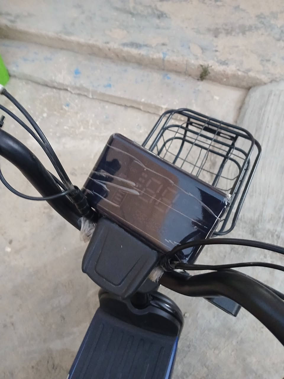 سلام عليكم للبيع بايسكل شحن للبيع مستخدم سبوعين بعده جديد سعره 250 وبي مجال ***********
