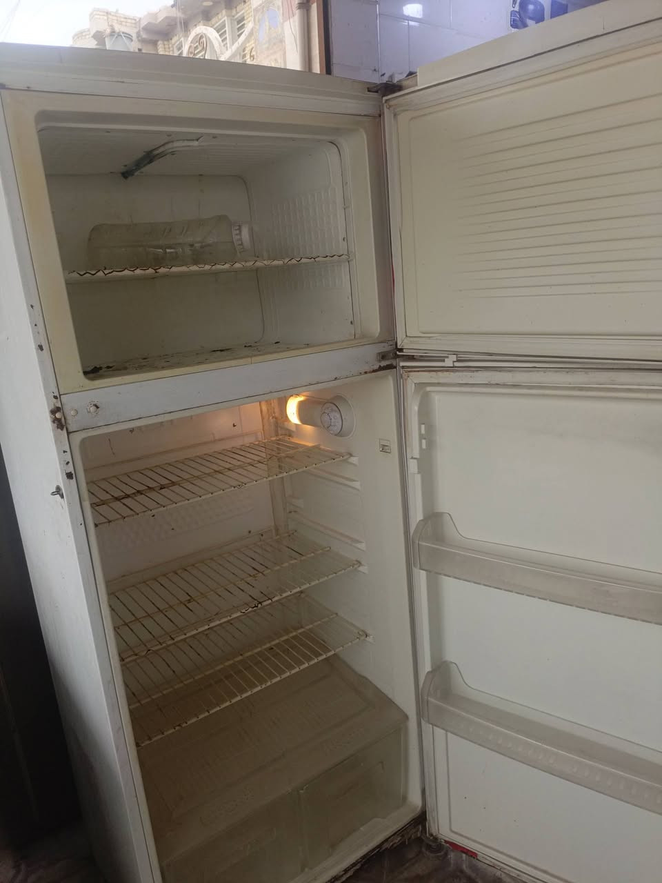 ثلاجه فستل تركي 18قدم فريز محوره تجميد فول ضمان سبوع اي شكال ترجع اذا ماجمد وسعرها مناسب ١٤٠ الف وبيها مجال


**إذا كنت صاحب هذا الإعلان وتريد حذفه لأي سبب، رجاءا أرسل رسالة إلى الدعم الفني**