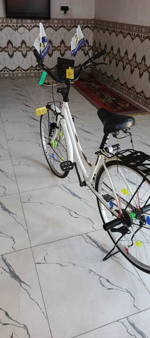 باسكل للببع حجم٢٧ نضافه ٩٠% سعر ٧٥ وبي مجال رقم ***********
