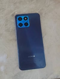 جهاز البيع قيم واخذه الجهاز بي بس فطور بل شاشه خفيفه الرقم 07746412620...