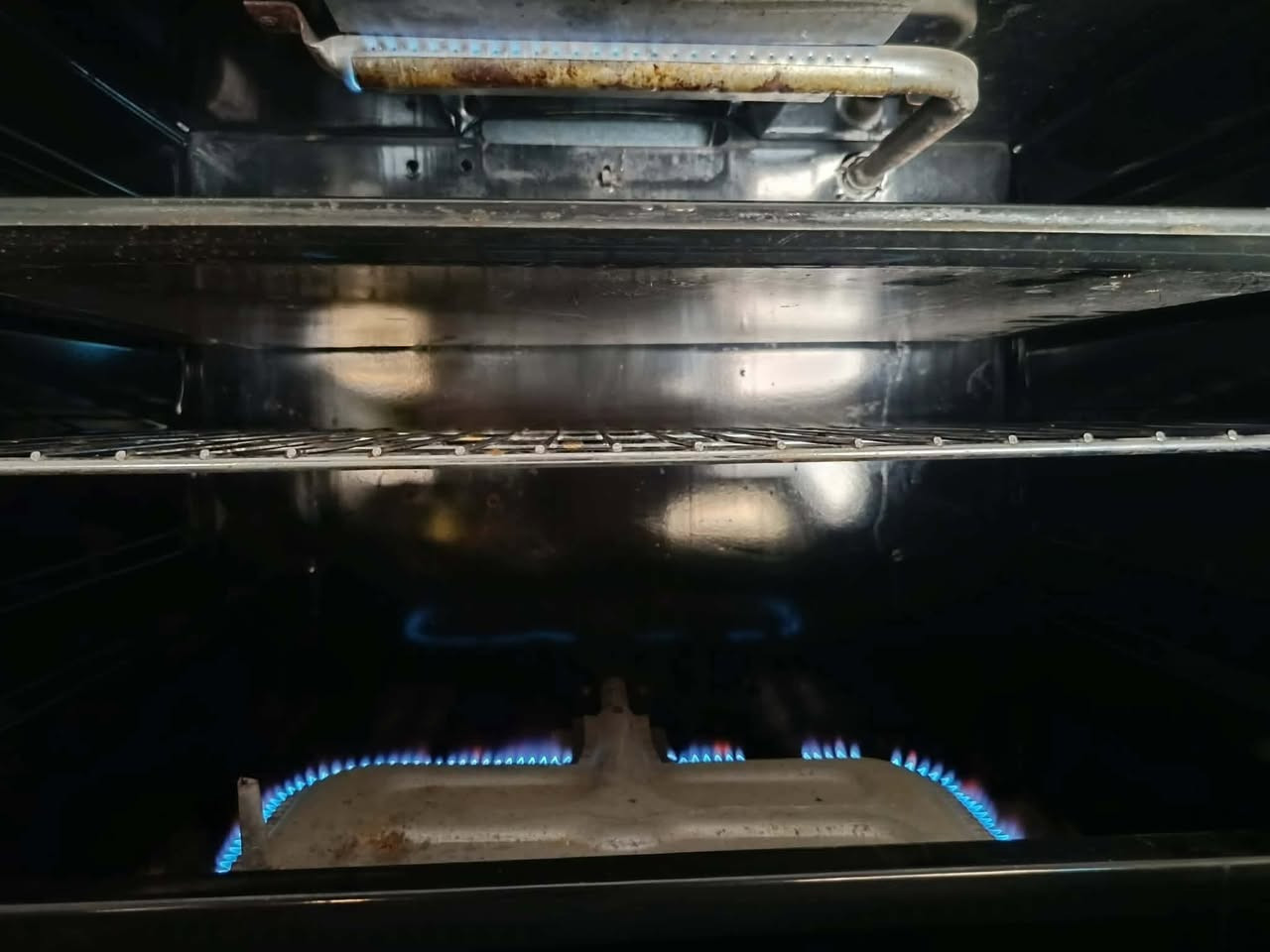 طباخ يونيفيرسال مصري...نظيف جدا شغال كامل.  عيون وفرن...
الفرن خطين يشتغلن سويا..
بيع او معارض مع طباخات...
السعر 150 بي مجال.. عنوان موصل جانب الايسر استفسار ع خاص


**إذا كنت صاحب هذا الإعلان وتريد حذفه لأي سبب، رجاءا أرسل رسالة إلى الدعم الفني**
