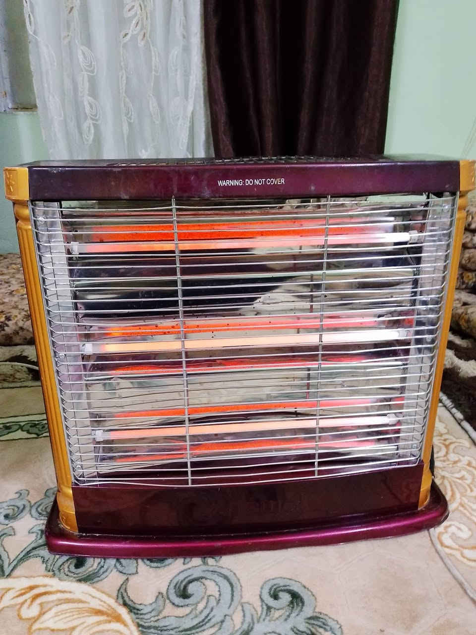 السلام عليكم ورحمة الله وبركاته
هيترين نظيفات جدآ نفس الحجم السعر الواحد ٢٥الف  كركوك حي العسكري
رقم واتساب ***********
