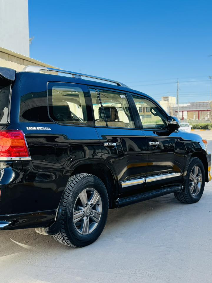 تيوتا لاندكَروز مديل 2015 السياره كفاله عامه ع وضع الشركه استختام شخصي فول مواصفات السيارهVXR  ماشيه 11٤شرط الفحص تخم تاير جديد سبير منازل عشركه ￼ مغلفة أفلام حماية ال PDF ￼مكينه 8سلندر رقم دهوك للاستفسار ***********
***********￼
