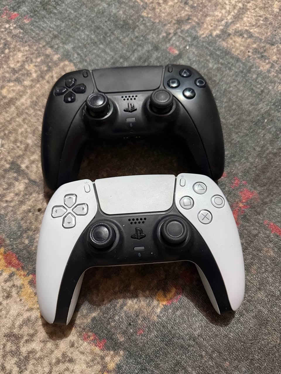 مستخدم اربعة اشهر وياه 6 لعبات مثل ماموضح بالصور جيتي اي 5 وفيفا 25 وكود او وير وريزنت ايفل ويونجارتد ولاست اوف اس
ذاكرة 1 تيره الجهاز شرط الفحص 
السعر 800 وبيه مجال للشراي
رقمي *********** ناصرية, ذي قار
