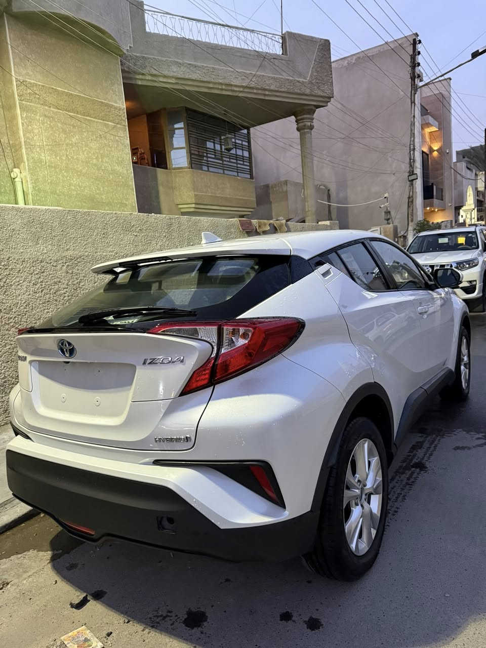 السلام عليكم تويوتا CHR 2024 زيرو مرقم بغداد باسم المشتري
فول مواصفات 1/1
محرك 2000
جلد
كرسي كهرباء
اشارة ترحيب 
زنون
سلايد
اوتوهولد كروس سرعه
وباقي المواصفات معروف 
السعر : 175 $
بغداد / المنصور 
***********
