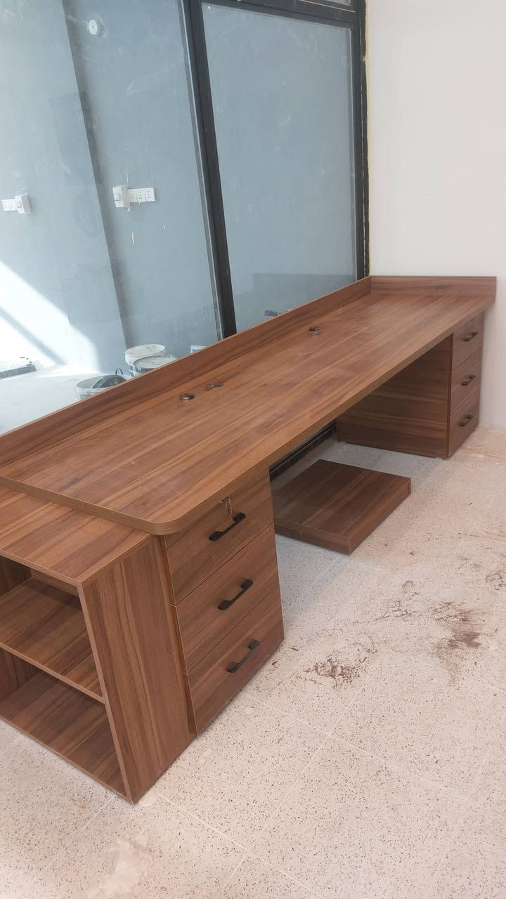 محمود الخفاجي 
***********
