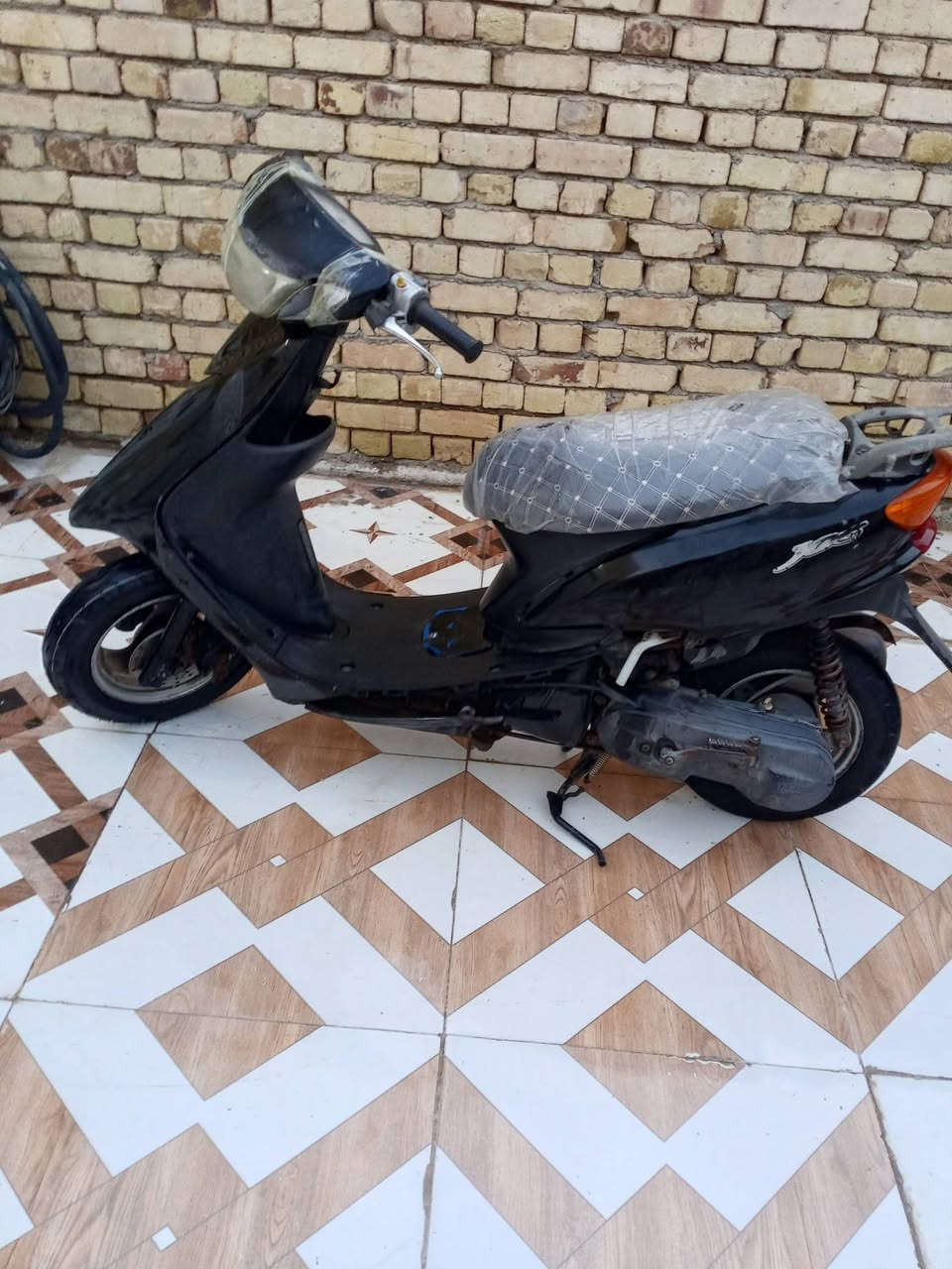 السلام عليكم  عندي دراجه عصفوريه  60 مكينه خير من الله  ناعمه   دراجه نكره هندر واحد شرط دراجه فول  مكان كوت سعر خاص ***********
