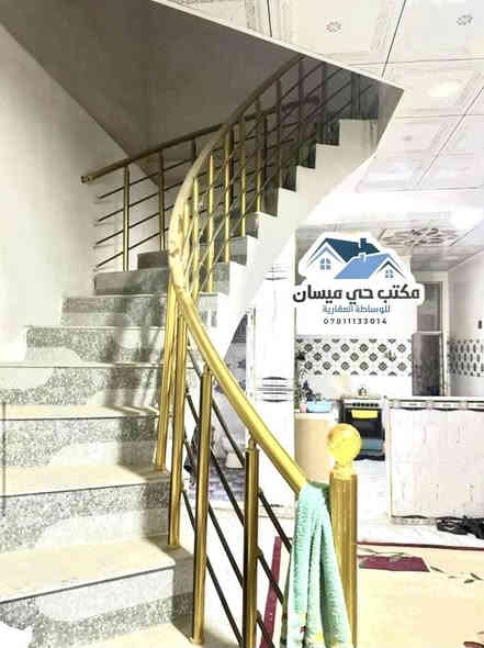 للبيع بيت 100 متر طابق ونص صب كونكريت 2021 خلف شارع عودة مباشرة حي ميسان يحتوي الطابق الاول غرفة و صالة و مطبخ و استقبال و صحيات داخلية و خارجية و الطابق الثاني غرفة و صالة السعر 125 وبي مجال للاستفسار اتصل ***********
