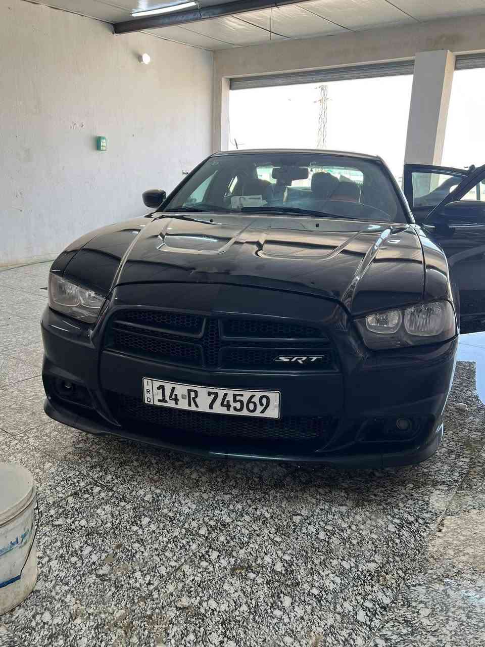 جارجر 13 هيمي 8 سلندر لون اسود رقم بصره وارد كندي فول مواصفات 1/1 ماكس السياره محدثه SRT وهذا السونار كدامكم كير ومحرك مكفولات والسياره بأسمي مكاني العماره 
مواصفاتها 
كشنات جلد حضن كهرباء
تشغيل عن بعد
فول تحكمات ستيرن
بصمه 
باتري جديد
مرايات قلاب 
شاشة كبيره
نظام خزن ميموري
كشنات اماميه وخلفيه تدفئه تبريد 
ستيرن تدفئه
كلاصات تدفئه تبريد
سلايد روف
كزوز رياضي
تخم تاير جديد
ويل 18 
سعرها 145 وبيها مجال 
***********
