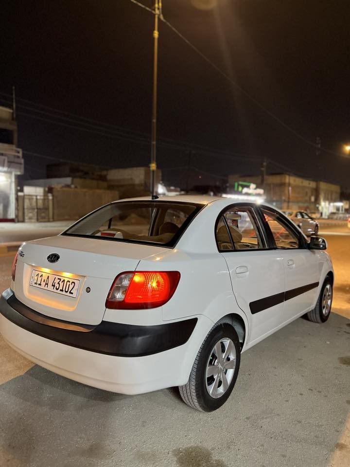 كيا ريو 2009
رقم بغداد بأسمي
كفاله عامه من صبغ وضربة وفتح وبارد عدا شخوط اثنين فقط بل باب الوره
محرك مامفتوح 
كير حداديه عل شرط 
ماشية 78
السيارة عل وضع الشركة
مكان نجف
***********
