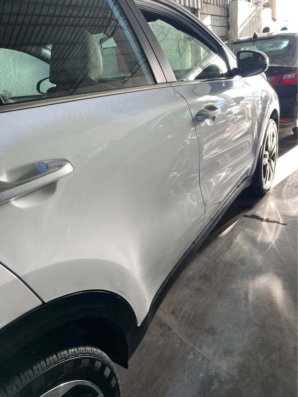 سلام عليكم سبورتج 2019 كفاله عامه بيه فقط شخوط و مبينه ب صوره  رقم جديد هزه جديده السياره كامله من  تايرات و حداديه. و كلشي بيه السياره موجوده داخل معرض الفيحاء 1  الاستفسار ع رقم *********** Singapore
