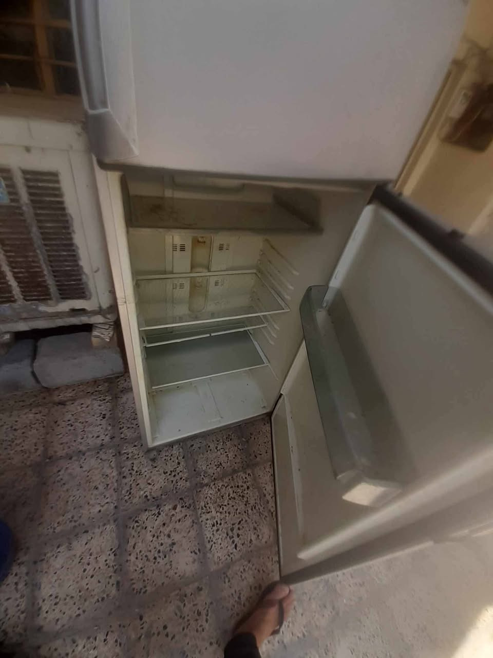 ثلاجه للبيع سعرها100
واي خياس مابيهه واي اشكال مابيهه وعل فحص العنوان   بعقوبه تحرير بشارع أربعين


**إذا كنت صاحب هذا الإعلان وتريد حذفه لأي سبب، رجاءا أرسل رسالة إلى الدعم الفني**