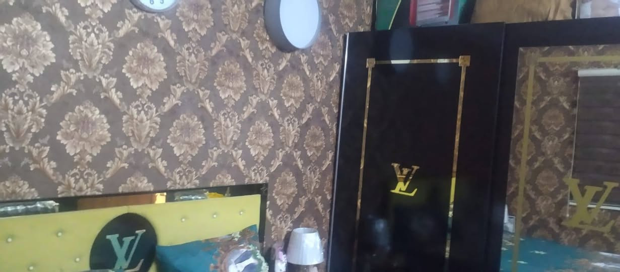 السلام عليكم غرفه للبيع كامله داخل مجمع بسمايه السعر 700


**إذا كنت صاحب هذا الإعلان وتريد حذفه لأي سبب، رجاءا أرسل رسالة إلى الدعم الفني**