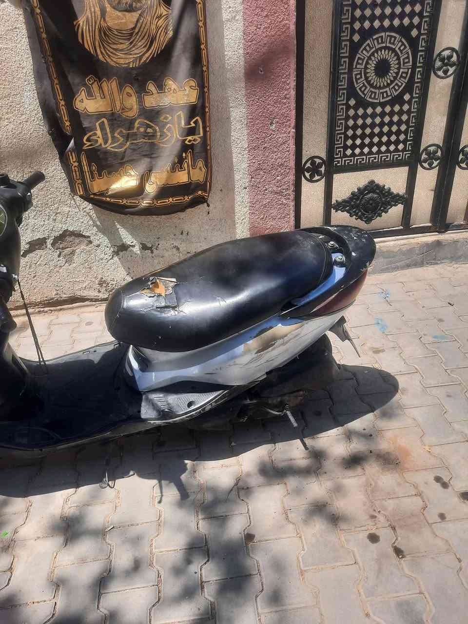 سلام عليكم دراجه نظيفه بريز كلها شغاله مابيه اي نقص مكينه مامفتوحه كابريتر اصلي مالتها للبيع مكاني بغداد نهايه حي اور السعر 500 الف الرقم 0777649588


**إذا كنت صاحب هذا الإعلان وتريد حذفه لأي سبب، رجاءا أرسل رسالة إلى الدعم الفني**