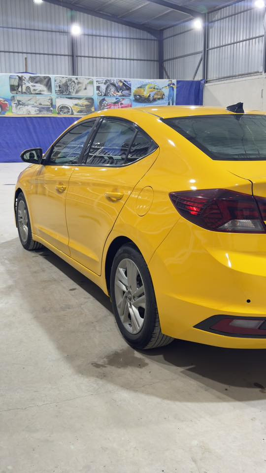 النترا 2020 وارد امريكي  سياره جاهزه حداديه تخم 
تاير مابيه زلغ  بيه فقط بنيد  الشراي يتصل على رقم. 
السعر قفله 135 
***********. 
***********
