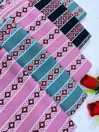 اهلا وسهلا عيوني🤭😍 توفر نقشات وطرحات جديد كشمير ايطالي يتوفر جملة و مف...