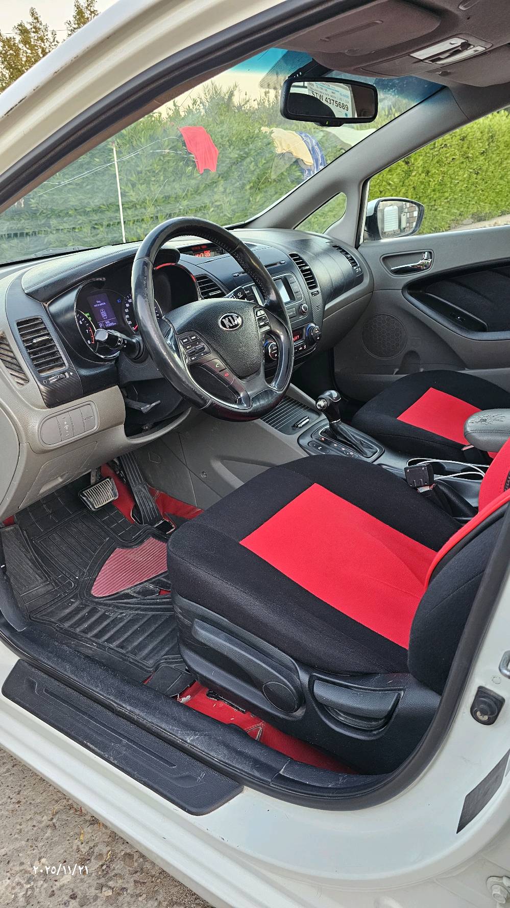 (س ع) للبيع سيراتو 2013 شكل 2014 رقم اربيل فول مواصفات 1/1مكينه 1600 دوش مكينه و كير كهربائيات كفاله تتفئة تبريد كله شغال جاهزه للخير مابيهه اي نقص ضرر صبغ جاملق الخلفي و باب الخلف السائق مبدل و شويه من باب السائق// السعر (115) و بيهه مجال //عنوان بغداد النهروان مبايل ( *********** )