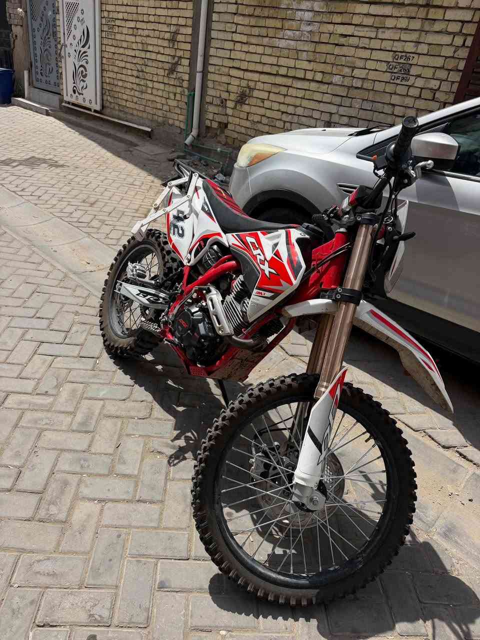 CRX محرك 350
مديل 25 دراجه نضيفه جداً ماشيه 5000 مفوله شلعه وبطناش وصوت رعيد مابيه اي نقص ماعدا الدشبول عطلان ،خمس نمر السعر مليون ونص وبيه مجال للشراي تواصل ***********
