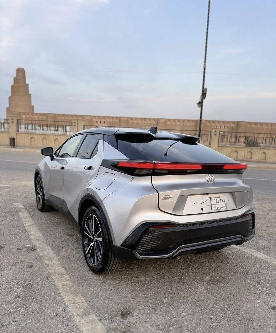 السلام عليكم ورحمة الله

🔥 قطعة نادرة للبيع 🔥

Toyota C-HR 2024 Hybrid
هايبرد – فول مواصفات / أعلى فئة

السيارة مخنّكة خنك مواصفات ومن أندر المواصفات بالسوق.

المواصفات: بنورما
 • تشغيل بصمة + بصمة أبواب
 • شاشة كبيرة 12 إنج تدعم جميع الميزات ومنها Apple CarPlay
 • إضاءة داخلية محيطية 64 لون
 • 5 كامرات محيطية 360°
 • 6حساسات أمامية +6حساسات خلفية
 • رادارات محيطية تنبيه من جميع الجهات
 • نظام فرملة تلقائي أمامي وخلفي
‏ • Auto Park صفط ذاتي (السيارة تصفط وحدها)
 • قيادة شبه ذاتية
 • أنظمة قيادة متعددة: Sport / Eco / Normal
 • كشنات رياضية نوع GEMS
 • هيترات كشنات (تدفئة مقاعد)
 • مستشعر تركيز السائق وتنبيه عند عدم الانتباه
 • دبل جام بلورايد عزل عالي وهدوء داخل السيارة
 • جنطة كهرباء
 • نظام صوت فاخر JBL
 • ويل كب رياضي قياس 19
 • لون برونزي تو كلر مميز
 • مرايا شفط مع إشارات
 • إضاءة ترحيبية عند الاقتراب من السيارة
 • لايت أمامي خمس عدسات + باك لايت LED
 • مقابض أبواب لمس
 • شحن موبايل لاسلكي سريع

ملاحظة:
السيارة حادث خفيف بالنيد فقط وتم تصليحه وصبغه.
شرط بدون دواخل – جميع الايربكات سليمه
السعر 195 
***********

💰 السعر:195 قابل للنقاش للجادين
