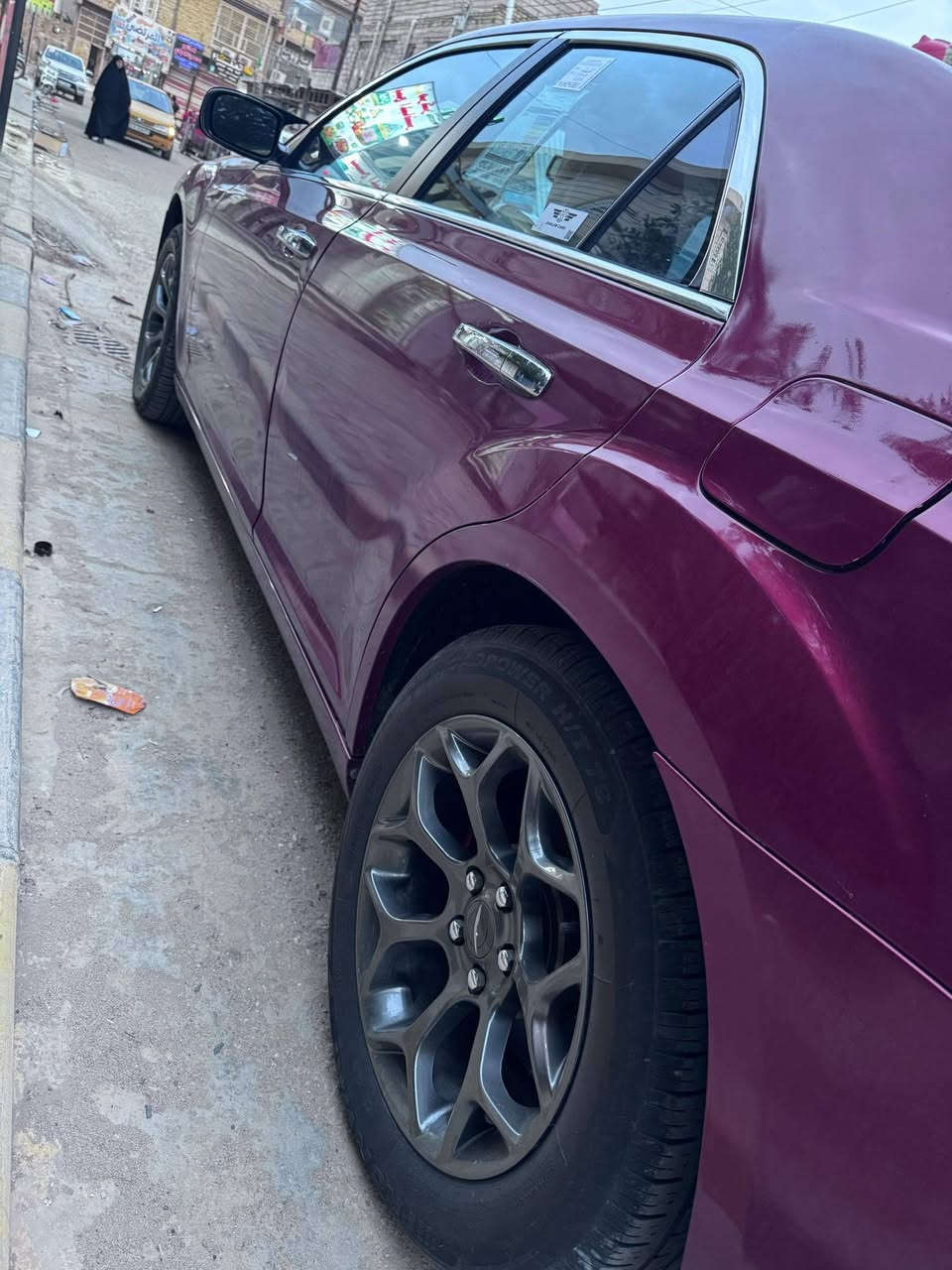 أوباما 2014 أدوات كصة جنطه
لون مميز كرزي سياره جديده كلش كلش محرك 3600 كير كصبه
كير ومحرك وحداديه وتايرات كله 100% جديد 
دواخلها لون بيجي غرفه بالجيس ولا زلغ بيها 
متومه أرقام وسنويه اربيل 
للبيع أو مراوس بجارجر كون جديده 
مكاني ميسان 
سعر 61 وبيها مجال للشراي
***********
