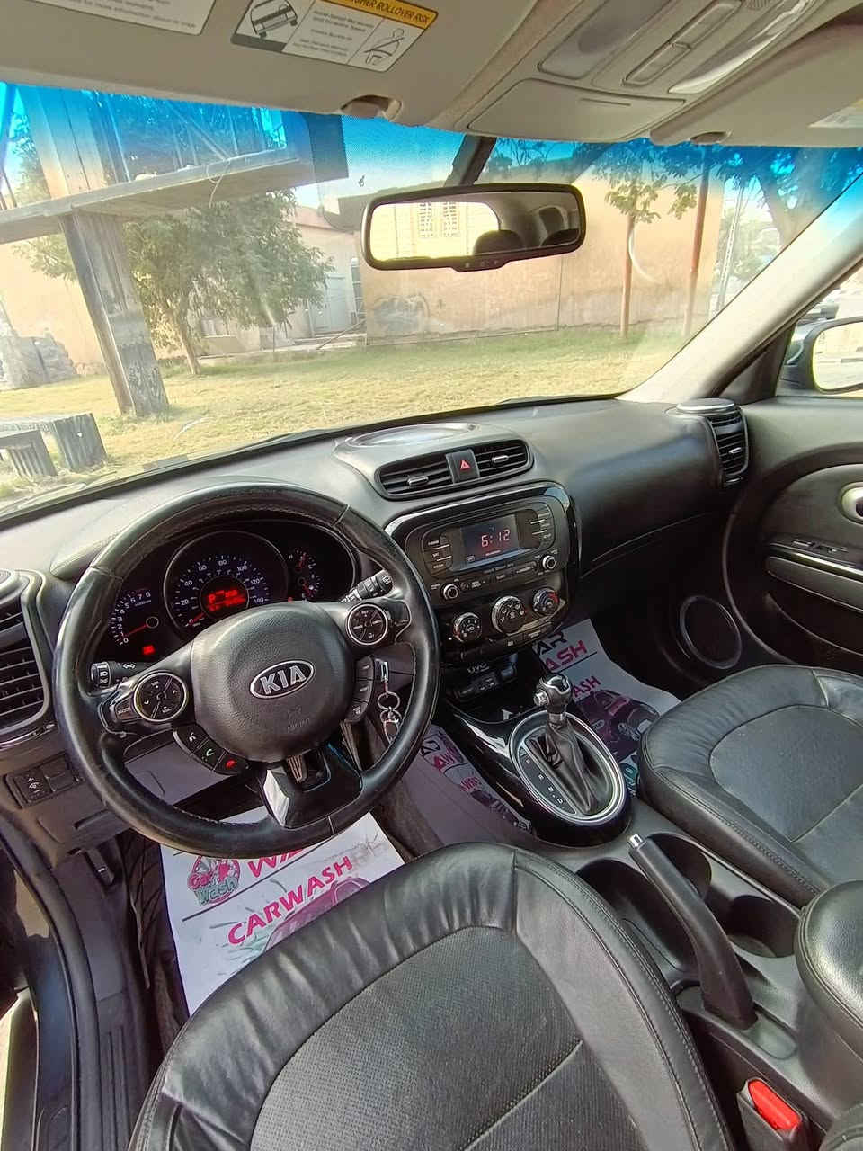 للبيع كيا صول
موديل 2016
رقم كربلاء
وارد أمريكي حادث جاملغ وبنيد وجاملغ
محرك 2000 بلادي مامفتوح لاكن يوجد بي صوت قديم صاله سنه موجود وماعليه شي
مواصفات السيارة
 تحكم جهتين
اشاير بالمري
كشافات
كشنات جلد
ويل كب
مكان السياره كربلاء حي الحسين السعر 115وبيه مجال الشراي يتصل ***********
