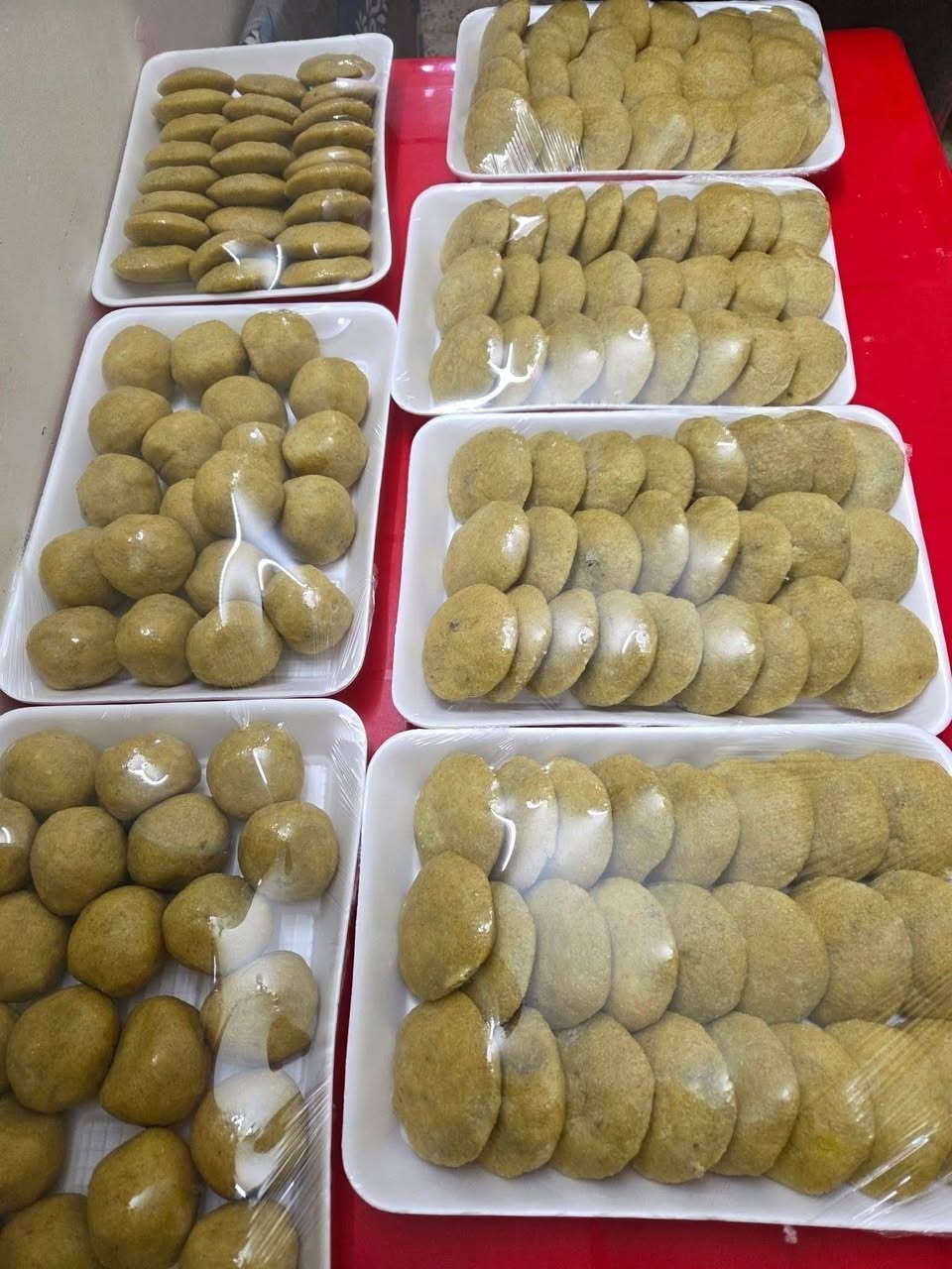 لسلام عليكم كبه الجريش لحم غنم تخبل ولله نضافه وطعم رقم *********** وات ساب الرزق على الله عندي مريض اصرف عليه الله يشهد والحمدلله الي يكدر يشتري ليقصر
