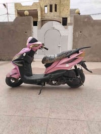 دراجة جامبو صيني شغالة السعر 150 كوم حديد  07829914704