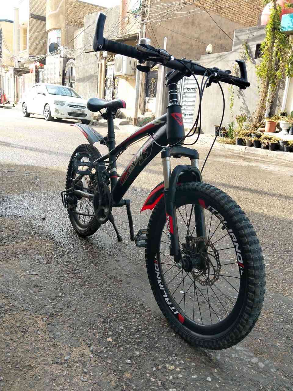 باسكال جبلي للبيع بعده جديد قبل سبوعين اشتريته من الخان
السعر 75 وبي مجال مكاني النجف حي الوفاء شارع عشرين 
هاذا الرقم واتساب ***********
