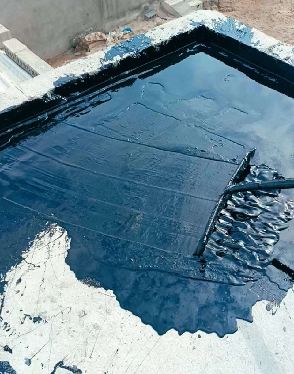 سلام عليكم خلفات شتايكر 
اعدة ماستك 
زفت رباطات
بسعر مناسب  
استلام هندسي 
***********
الخاص مفتوح
