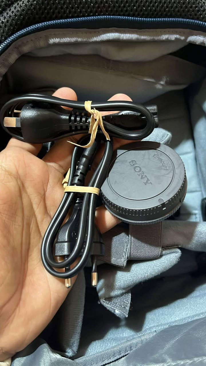 سوني مارك ٣ للبيع  رونين ار إس ٤ كومبو استعمال ٣مرات ضمان سنه *********** كراده داخل
