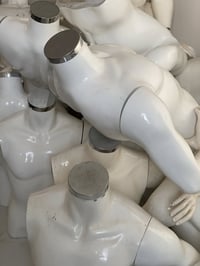 ملكانات للبيع بسعر مناسب 07707251189