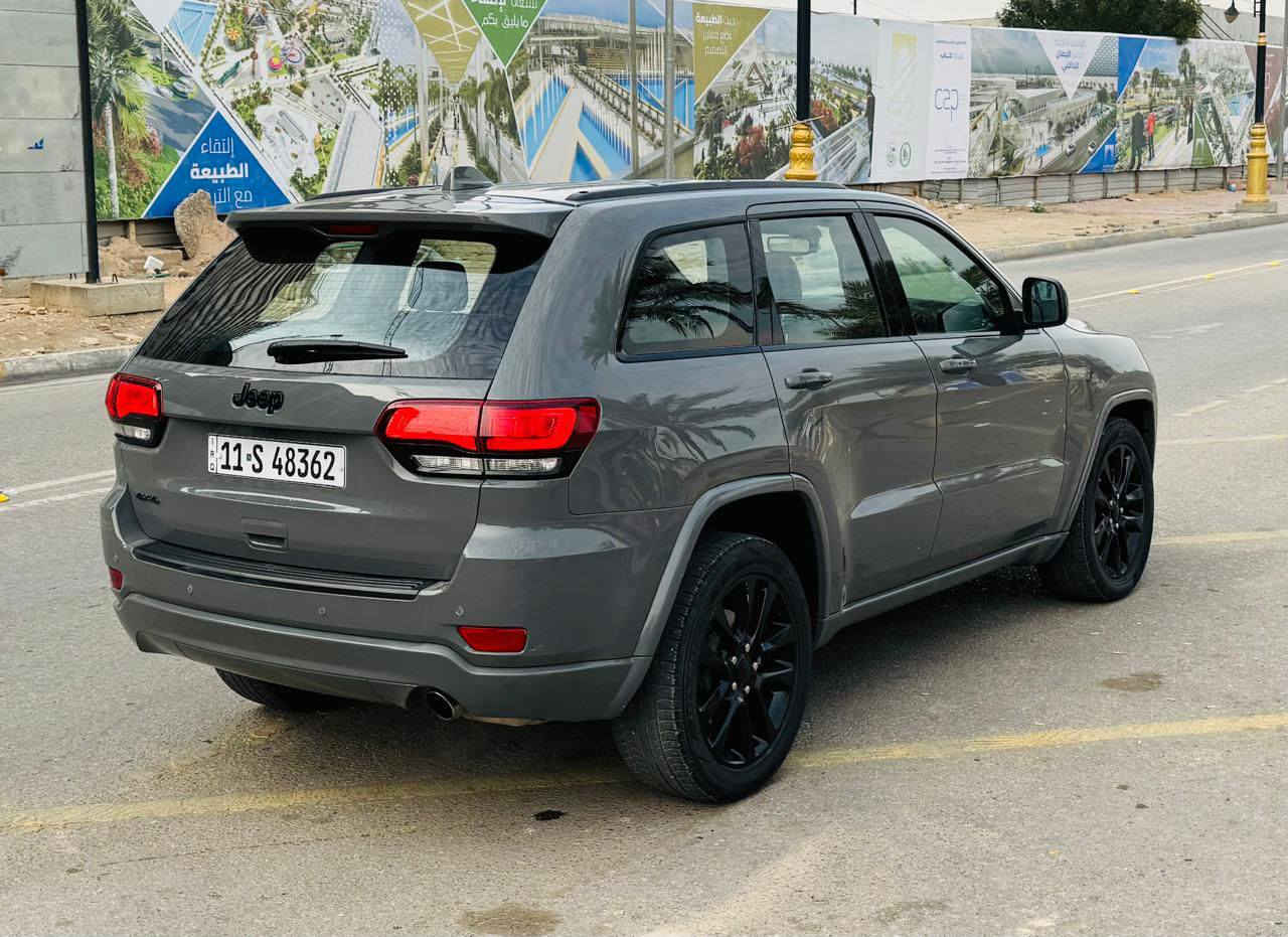 جيب موديل2022وارد  امريكي السعر 238قابل للتفاوض اللستفسار اتصال ***********حادثه جاملغ وبنيد بدون دواخل ولباقي كفاله عامه لون مميز سمنتي  مواصفات السياره بلاكتوب فول من عده الفتحه ماشيه39 بصمه بصمه ابواب شاشه رادار امامي و جانبي كشنات جلد هيتر استيرن تبريد تدفه كشنات ويل كب كروم جنطه كهربائية كامره توقف ذاتي مكينه 6V كشنات كهربايه حداديه جديده تخم تاير مكينه وكير مكفولات رقم السياره بغداد انكليزي بسمي مكان كربلاء كربلاء, العراق
