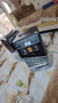 للبيع سماعات مستخدمات السعر خاص او الاتصال 07831676393