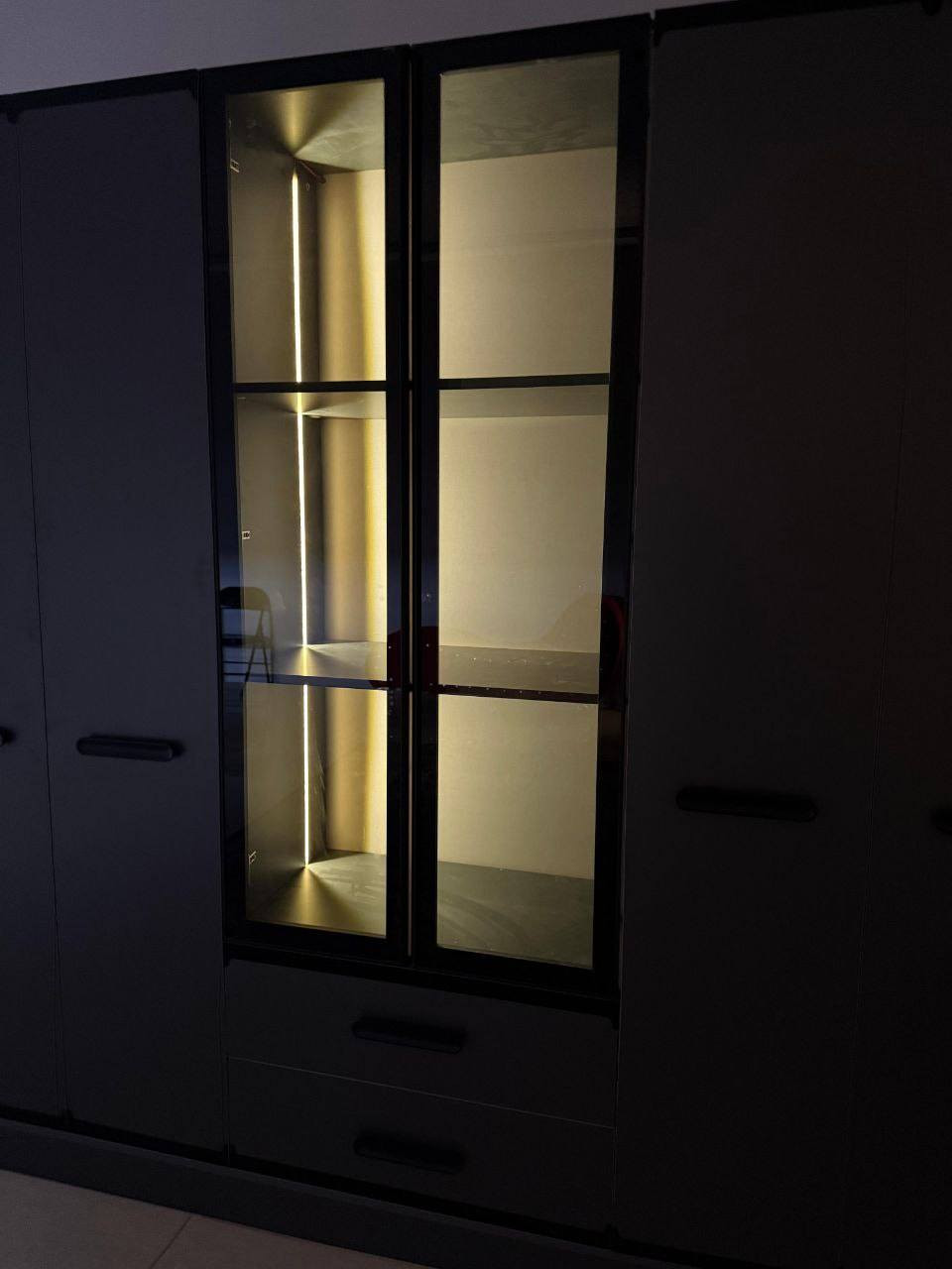 غرفة نوم نورين ابواب 7 قطع معمل اصلي درجة اولى📢
نفس الصورة بالضبط💯
ابواب الوسط المنيوم 
انارة لد بالكنتور 
برغي وجوي حديد
سرير جك خزان 
نرمايد هيدروليك 
سكك ثلاث مراحل  
متوفرة بلون رصاصي
كنتور 6 باب قياس 225سم✅
ملحق كنتور 2 باب 75سم✅
سرير 180*200✅
كومديات عدد 2✅
ميز تواليت✅
مراة قيافه✅

السعر  930 الف عراقي💰


**إذا كنت صاحب هذا الإعلان وتريد حذفه لأي سبب، رجاءا أرسل رسالة إلى الدعم الفني**