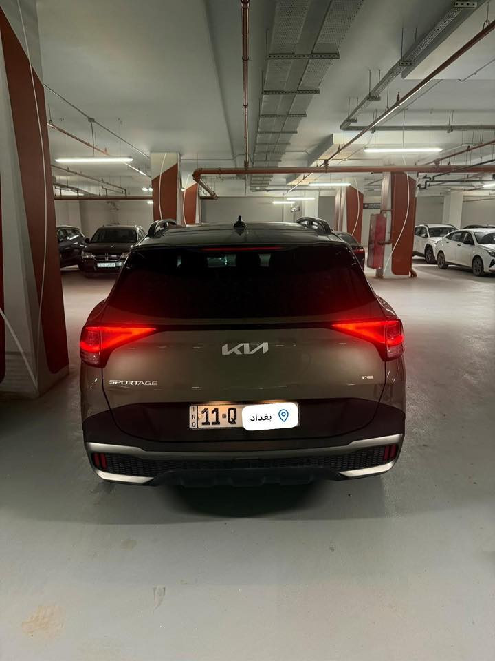 للبيع 🚗🔥
كيا سبورتج X-Line الشكل الرياضي
موديل 2023 وارد أمريكي 🇺🇸

📍 التفاصيل:
• عداد: 80 ألف كم
• اللون: زيتوني 🫒
• إيرباك: سليم
• بدون تبديل
• بدون صبغ (فقط بارد)
• شاصي الطويل

✨ المواصفات:
• محرك 2.5 لتر اقتصادي وقوي
• قير أوتوماتيك 8 سرعات
• دفع رباعي AWD
• تشغيل بصمة + تشغيل عن بعد
• شاشة وسطية كبيرة + Apple CarPlay / Android Auto
• شاشة عدادات ديجيتال
• كاميرات + حساسات أمامي وخلفي
• رادار + مثبت سرعة ذكي
• نظام النقطة العمياء + تحذير مغادرة المسار
• فتحة سقف بانوراما
• مقاعد جلد فخمة
• تحكم كهربائي بالمقاعد
• شحن لاسلكي
• باب خلفي كهربائي (صندوق)
• إنارة LED
• ويل (مقود) رياضي متعدد التحكم
• إشارة ترحيب
• فتح وإغلاق النوافذ من بصمة

🚘 السيارة نظيفة جداً وجاهزة للاستخدام
💵210$
📍 المكان: بغداد
📞 ***********
