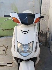 للبيع سكنس نثية الدراجة جاهزة نكرة سلف مكينة خرسة دبلات بريكات كهربائي...