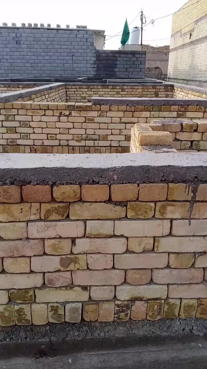 بتلو طابوق للبيع مساحته 150متر ملك صرف زراعي العنوان الجزيرة اليوبه منطقت الصقر ***********
