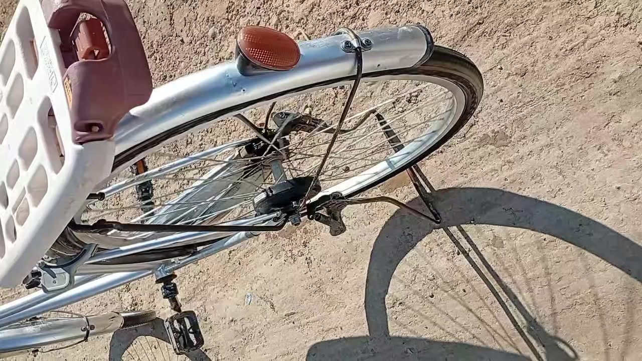 السلام عليكم بايسكل رمبه رصاصي للبيع السعر 105 بي مجال + BMX للبيع الخلل بس الصينية مال البايدر عوجه سعره 115 بي مجال 
مكاني بعقوبة گاطون الرازي  راسلني او خابرني عالواتساب
***********
