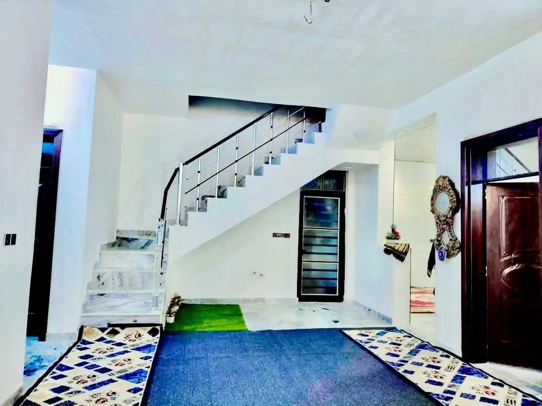 بيت للبيع200متر بسعر مناسب

وجهيه 10 ونزال 20 موقع البيت ملحق قريه الغدير السايدين الجدد التبليط البيت  يحتوي عله 5 غرف ارضيه مرمر شغل حديث للغايه وموقع ممتاز سند 25 قرار محكمه البيت كامل محجر وصطح شتايكر وتشطيب خلاطات وسخان سعره خاص وتدلل للاستفسار اكثر اتصل او وتساب

***********
