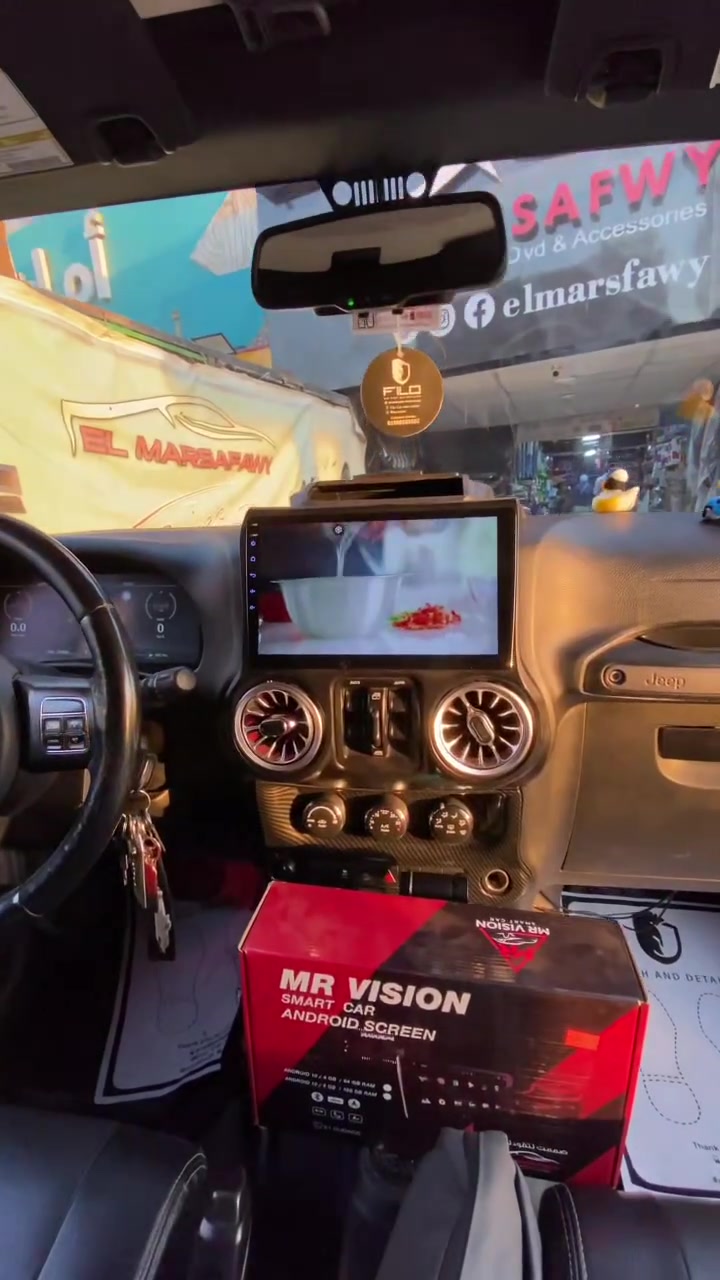 #Jeep-Wrangler 🚘 
من الطرق الصعبة… للشاشة الأقوى 😎
MR VISION 4GB RAM | 64GB Storage
بتردد 2GHz علشان الأداء يفضل ثابت وقوي 🔥
#DVD_Brand_MR_VISION 🤍 
#زيارتكم_تشرفنا_وخدمتكم_تسعدنا🌹 
#elmrsfawy_01004002900 🤝 
#Elmrsfawy_01004002900


**إذا كنت صاحب هذا الإعلان وتريد حذفه لأي سبب، رجاءا أرسل رسالة إلى الدعم الفني**