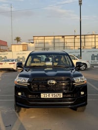 للبيع فقط لاندكروز vxs موديل 2019  ٨ سلندر محرك 5700 المشي 137 الف كيل...