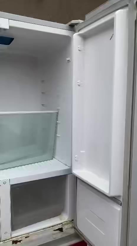 السعر 300 بيع مستعجل بسبب انتقال
*********** للاستفسار مراسلة ع واتس 
العنوان الكوت الوافدين
