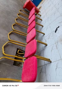 للبيع • كرسي • نوع غير مذكور