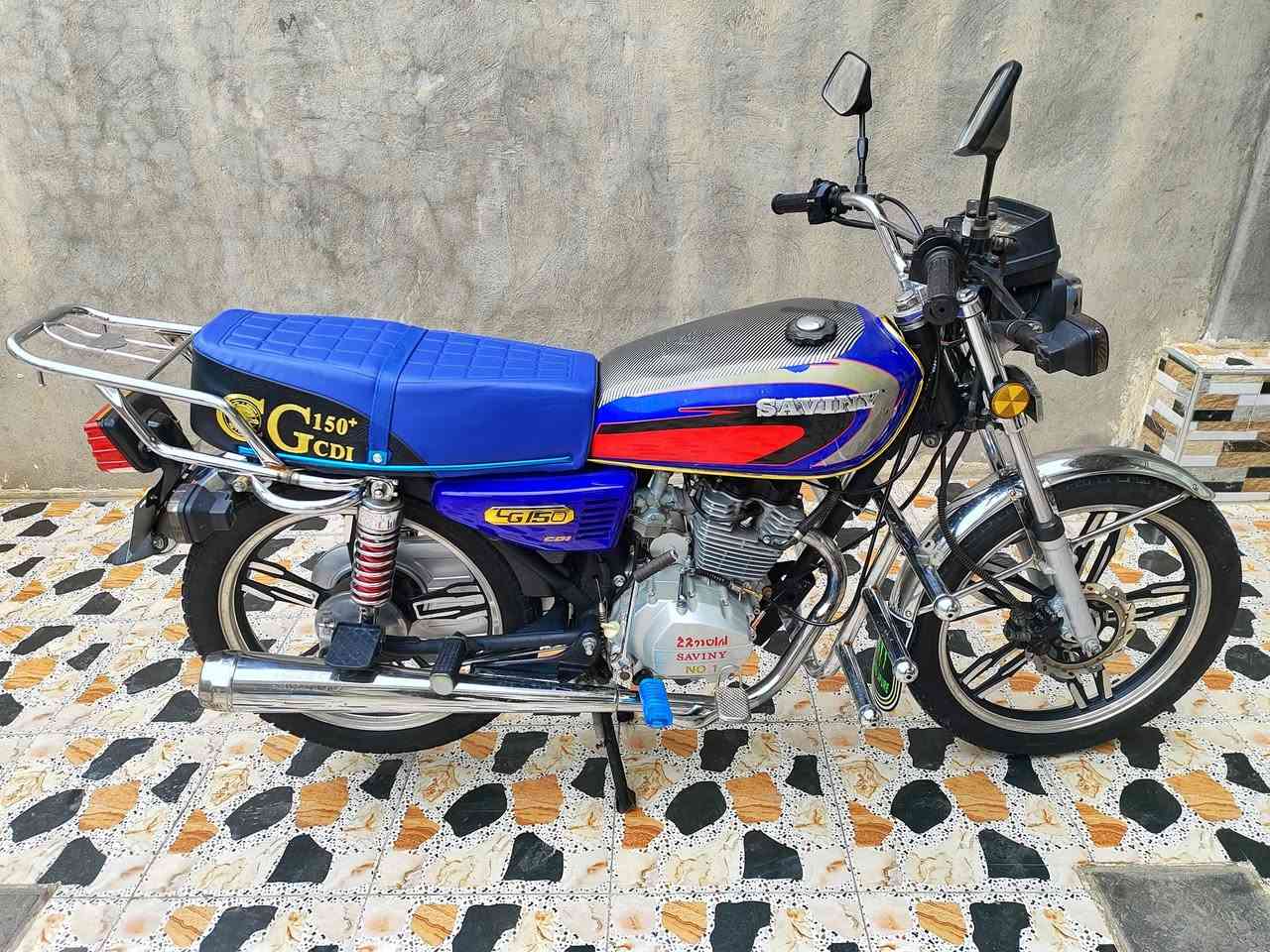 دراجه نضيفه مناقصهة اي شي كفاله عامه موديل 22 السعر 650 وبيهة مجال قليل مكاني  الرمادي التأميم رقمي ***********
