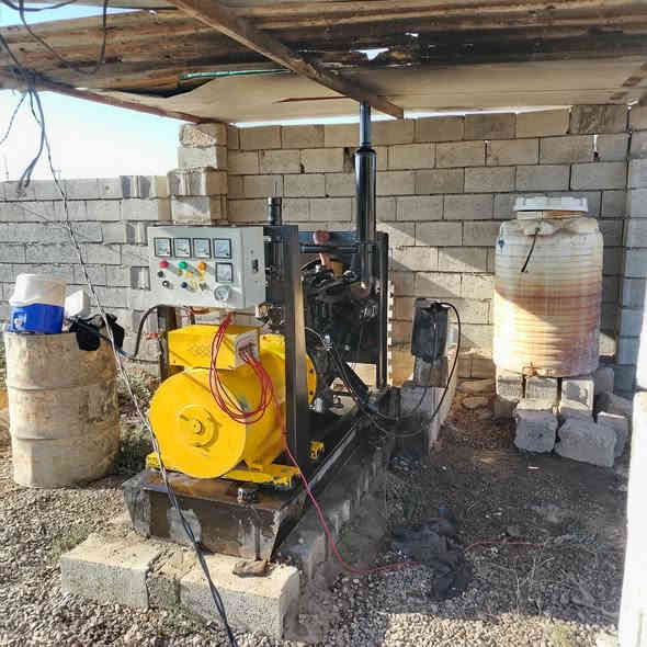 السلام عليكم عندي مولد بيركنز ٤ بستم راس التوليد ٤٠ كيفي مستعجل عالبيع وهذا رقمي***********
