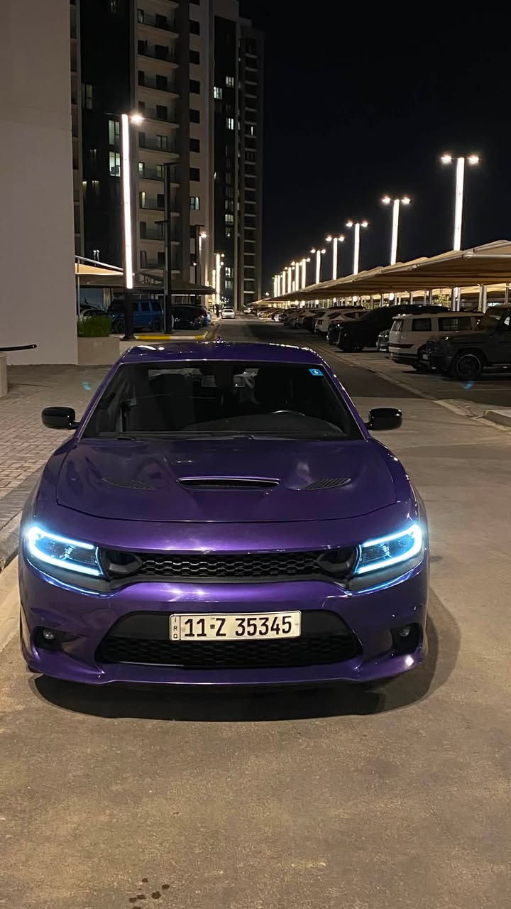 بسم الله الرحمـٰن الرحيم
Dodge Charger (GT Super Track Pack) 

""""""""""""""2023""""""""""""""
جارجر GT سوبر تراك باك بلاك توب اصل لون بنفسجي

قبل لا ابلش بالسيارة ترا السيارة لون وموديل 

موصفاتها :
بصمة
شاشة
كشن خزن ميموري
مازدات زنون + بلوجكترات زنون
سيارة بلاك ادشن كامل من الوكالة 
سوبر تراك باك (تخلي السيارة چلبة)
درايف مود 
ايكو سبورت
دفع خلفي 
گير طيارة 
شفتات سترين
ويل 20 انج
تخم تاير جدد
السيارة تلمع 
نشطة وخفيفة 
وبعد مواصفات الGT معروفة 

حادثها‼️‼️:
جاملغ وبنيد صبغ فقط 
واكو طخة بخشم الشاصي بدون لحيم ولا گص السيارة دبل كود (قبق الجنطة) بيها
والمعروف بالدبل كود مو عيب شرعي !
السيارة مرتبة وحلوة وتجذب انظار من تمشي بالشارع واتوقع هذا اللون محبوب الكل 😈

السيارة ماشية 57,000 الف ميل

سعرها 21,000 الف دولار وبيها كل المجال  للطيبين🤎

اي استفسار تكدر تستفسر اهنا وتكدر عل هذا الرقم 
وبالحالتين موجود جواب لاستفسارك وتدللون علينا حبايب🤍.

للاستفسار :***********
موجود واتس أب 
ورصيد 
ومتواجد بكل وقت🤍🤍

المكان بغداد 📍
