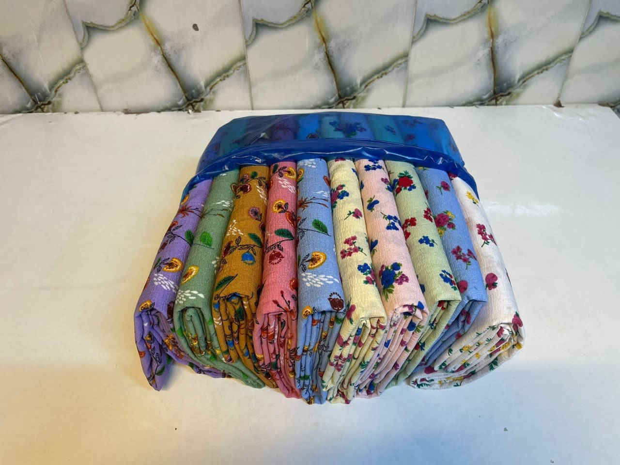 جمال النقشات والوان❤️❤️🔥🔥 ( كريشه اصلي مطاط) 🔥🔥❤️
درزن يحتوي 10قطعه ب الوان  ونقشات مختلفه 🔥🔥🔥

لسرعه تثبيت الحجز ع الواتساب  ***********📞📞📞
 
او زورونا بغداد الشورجه سوق الاقمشه قرب مصرف الرشيد 🥰🌹

#أقمشة #تخفيضات #فولو #جملة #اقمشة #تخفيضات🌹😍 #جملة👑 #خياطة #ملابس_نسائيه #مشاهير #دشاديش_نسائيه
